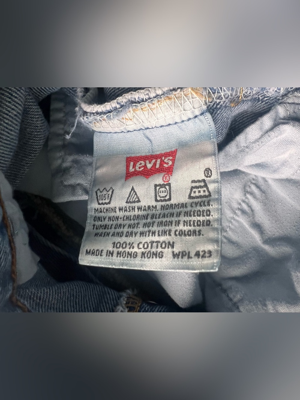 Vintage Levi's 501 button fly medium blue jeans Men’s 32x32 made in Hong Kong - Picture 8 of 9